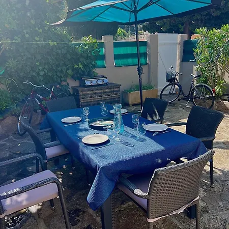 Unique Front De Climatise Et Jardin Apartamento Le Lavandou